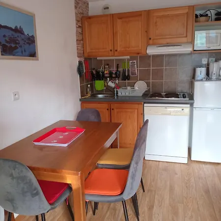 Апартаменты Confortable, 300m Des Pistes Et Commerces, Balcon Sud, Parking, Animaux Acceptes - Fr-1-618-14 Альбье-Монрон